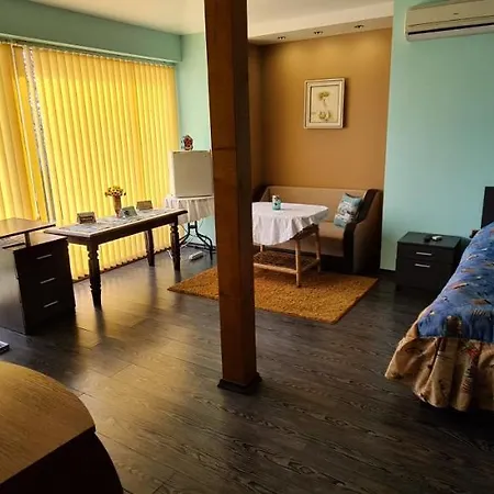 Infinity Sky Gæstehus *