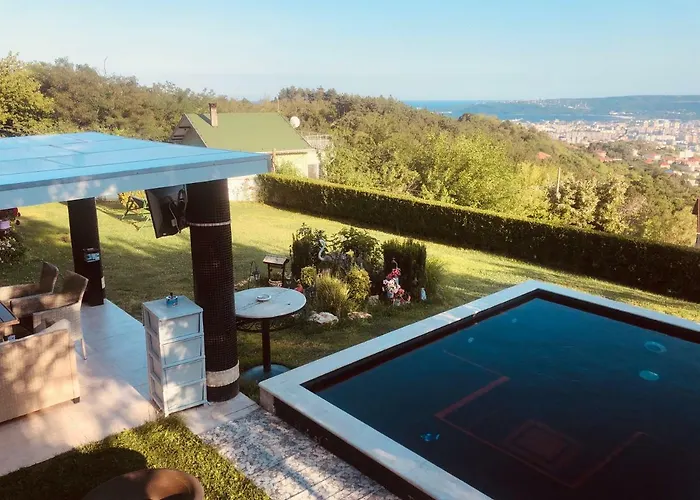 Infinity Sky Guest house *