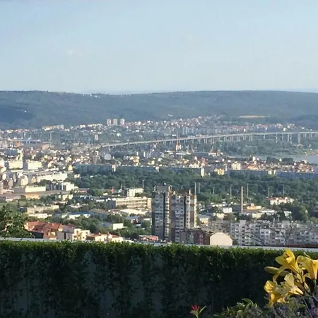 Infinity Sky ヴァルナ