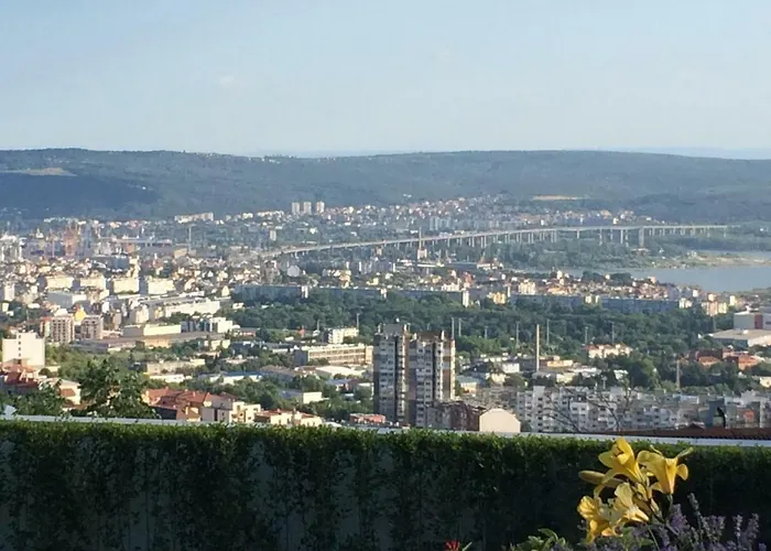 Infinity Sky ヴァルナ